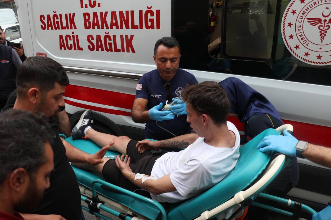 Korku evi gerçeğe dönüştü: Canlarını zor kurtardılar 6